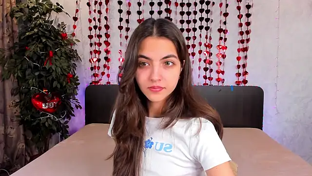 Snapshot of Milana_Crystal_ chatting on 4, 3, 2025 Milana Crystal online show from 4, 3, 2025