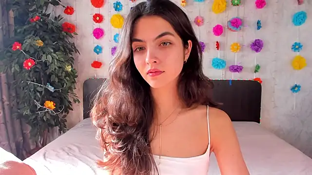 Snapshot of Milana_Crystal_ chatting on 9, 3, 2025 Milana Crystal online show from 9, 3, 2025