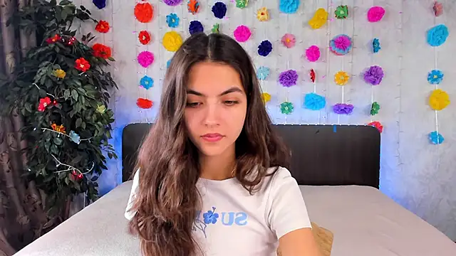 Snapshot of Milana_Crystal_ chatting on 13, 3, 2025 Milana Crystal online show from 13, 3, 2025