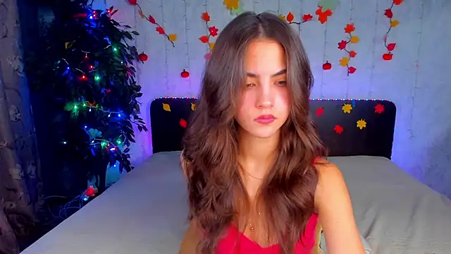 Milana Crystal  online show from 6, 11, 2025