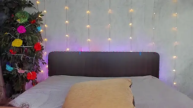 Milana Crystal  online show from 21, 5, 2026