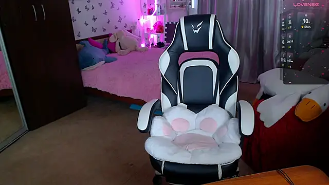 Sidney blush online show from 27, 2, 2026