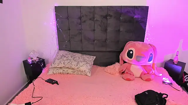 Kylie2211 online show from 24, 10, 2025