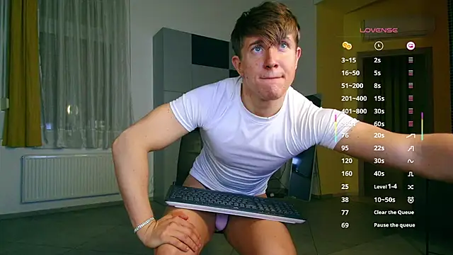 ChristianLevine  online show from 15, 11, 2025