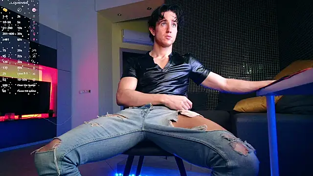 Snapshot of ChristianLevine_ chatting on 7, 6, 2026 ChristianLevine online show from 7, 6, 2026