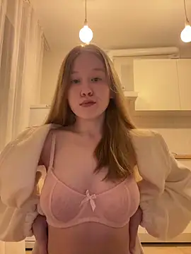 Eva Weyne online show from 4, 3, 2026