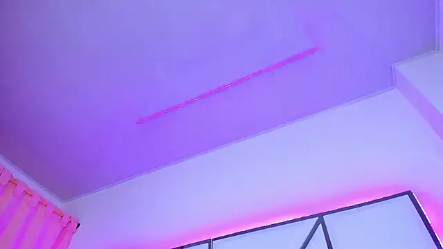 SarayRoyse online show from 20, 1, 2025