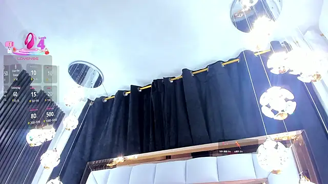 SarayRoyse online show from 12, 9, 2025