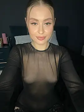 Snapshot of Sweet__Milly chatting on 26, 2, 2025 Sweet Milly online show from 26, 2, 2025