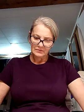 Snapshot of irinamaux chatting on 26, 10, 2025 irinamaux online show from 26, 10, 2025