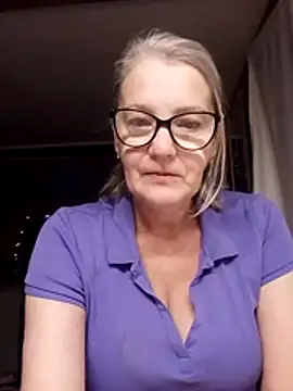 Snapshot of irinamaux chatting on 30, 10, 2025 irinamaux online show from 30, 10, 2025