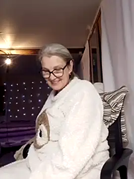 Snapshot of irinamaux chatting on 2, 11, 2025 irinamaux online show from 2, 11, 2025