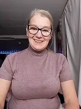 Snapshot of irinamaux chatting on 19, 11, 2025 irinamaux online show from 19, 11, 2025