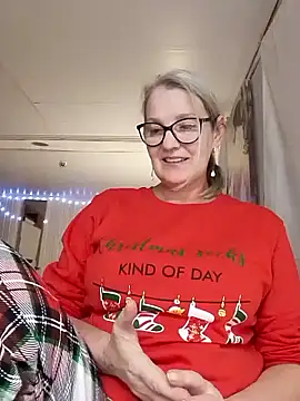 Snapshot of irinamaux chatting on 3, 12, 2025 irinamaux online show from 3, 12, 2025