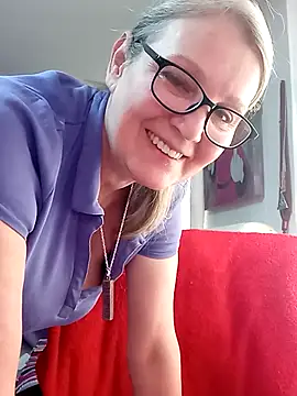 Snapshot of irinamaux chatting on 17, 2, 2026 irinamaux online show from 17, 2, 2026