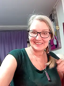 Snapshot of irinamaux chatting on 21, 2, 2026 irinamaux online show from 21, 2, 2026