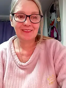 Snapshot of irinamaux chatting on 25, 2, 2026 irinamaux online show from 25, 2, 2026