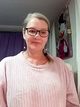 Snapshot of irinamaux chatting on 27, 2, 2026 irinamaux online show from 27, 2, 2026