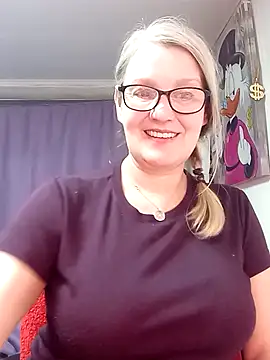 Snapshot of irinamaux chatting on 1, 3, 2026 irinamaux online show from 1, 3, 2026