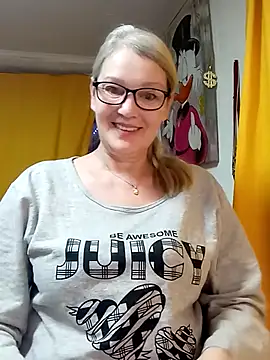 Snapshot of irinamaux chatting on 11, 3, 2026 irinamaux online show from 11, 3, 2026