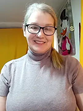 Snapshot of irinamaux chatting on 14, 3, 2026 irinamaux online show from 14, 3, 2026