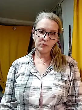 Snapshot of irinamaux chatting on 22, 3, 2026 irinamaux online show from 22, 3, 2026