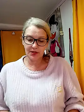 Snapshot of irinamaux chatting on 29, 3, 2026 irinamaux online show from 29, 3, 2026