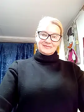 Snapshot of irinamaux chatting on 1, 4, 2026 irinamaux online show from 1, 4, 2026