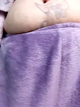 Snapshot of irinamaux chatting on 5, 4, 2026 irinamaux online show from 5, 4, 2026