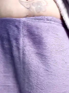 Snapshot of irinamaux chatting on 6, 4, 2026 irinamaux online show from 6, 4, 2026