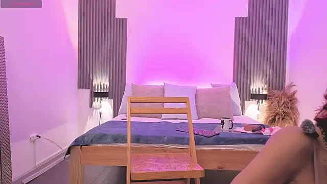 Snapshot of fransheska_rossi chatting on 26, 9, 2025 fransheska rossi online show from 26, 9, 2025