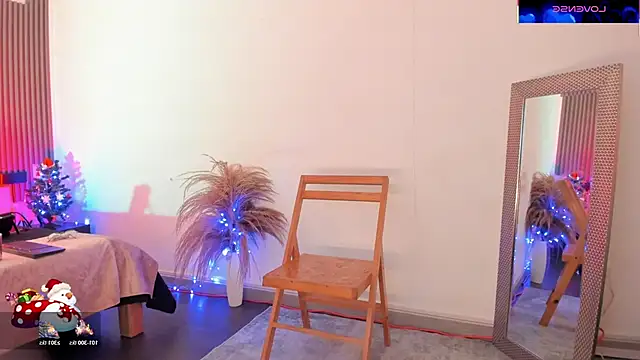 Snapshot of fransheska_rossi chatting on 14, 12, 2025 fransheska rossi online show from 14, 12, 2025