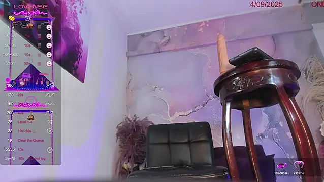 VALERIAQUEENTS online show from 24, 9, 2025