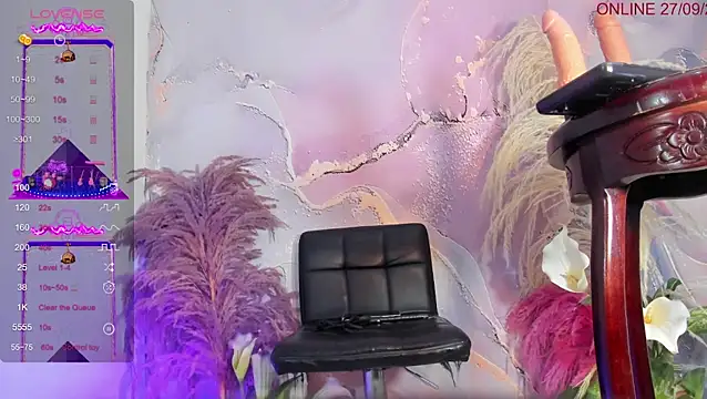 VALERIAQUEENTS online show from 27, 9, 2025