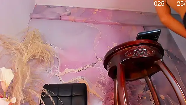 VALERIAQUEENTS online show from 25, 10, 2025