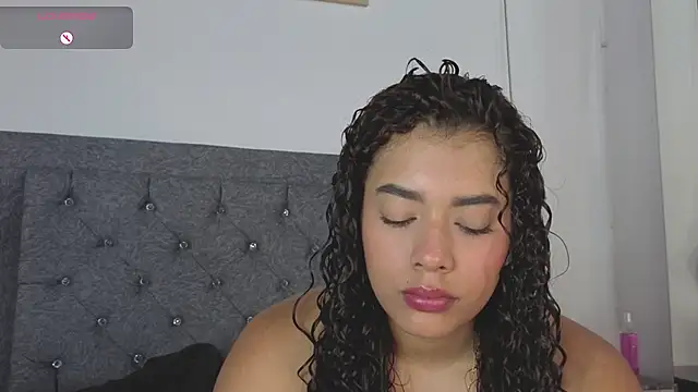 Snapshot of Meghan_taylor__ chatting on 9, 9, 2025 Meghan taylor online show from 9, 9, 2025