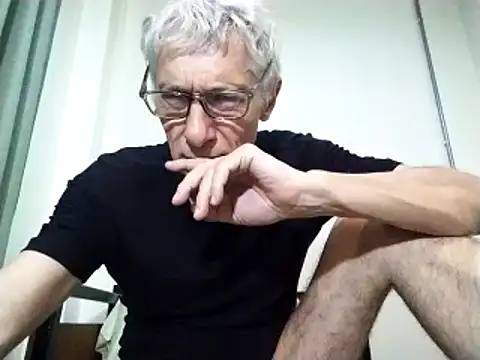 Snapshot of BIGUNCUTHARDCOCK chatting on 24, 2, 2025 BIGUNCUTHARDCOCK online show from 24, 2, 2025