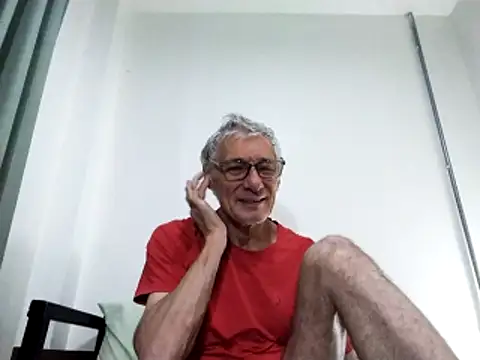 Snapshot of BIGUNCUTHARDCOCK chatting on 26, 2, 2025 BIGUNCUTHARDCOCK online show from 26, 2, 2025