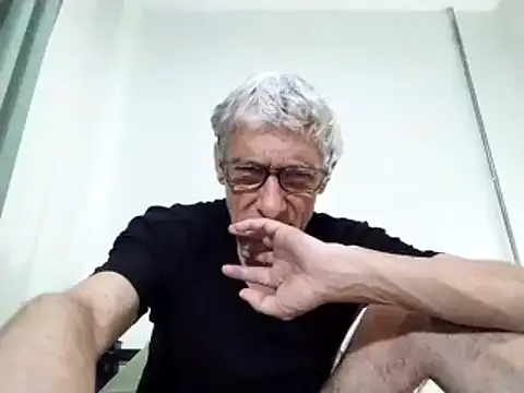 Snapshot of BIGUNCUTHARDCOCK chatting on 12, 3, 2025 BIGUNCUTHARDCOCK online show from 12, 3, 2025