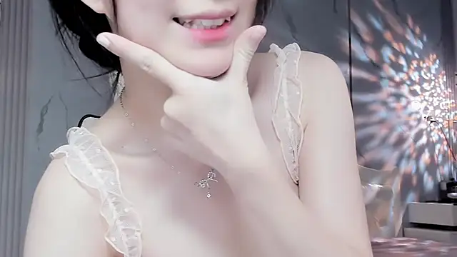 Snapshot of Luli-bae chatting on 20, 3, 2025 Luli-bae online show from 20, 3, 2025