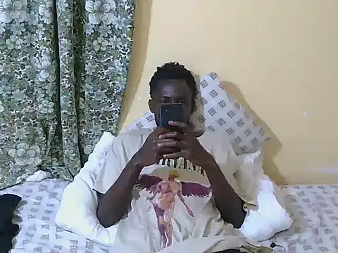 Snapshot of large_blackdick chatting on 16, 9, 2025 large blackdick online show from 16, 9, 2025