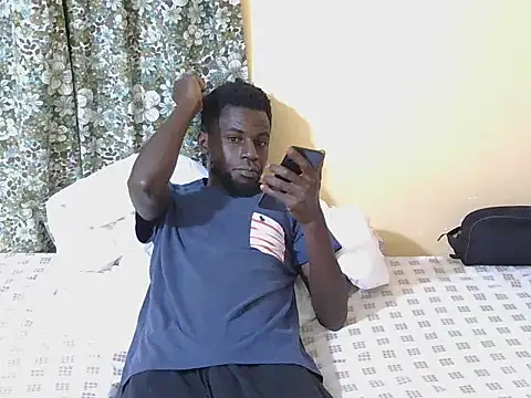 Snapshot of large_blackdick chatting on 22, 9, 2025 large blackdick online show from 22, 9, 2025