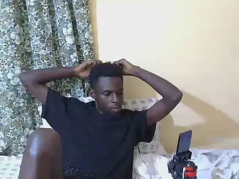 Snapshot of large_blackdick chatting on 10, 10, 2025 large blackdick online show from 10, 10, 2025