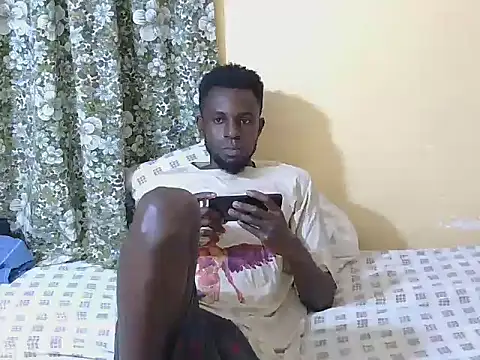 Snapshot of large_blackdick chatting on 26, 10, 2025 large blackdick online show from 26, 10, 2025