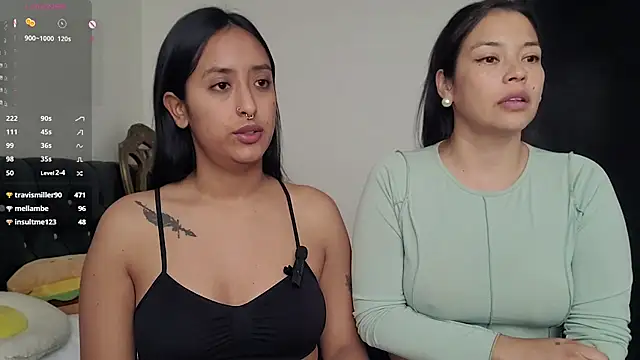 Snapshot of 2SummerLove1 chatting on 6, 1, 2025 2SummerLove1 online show from 6, 1, 2025
