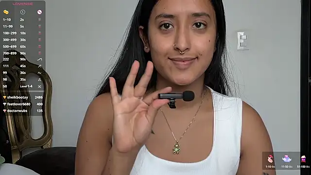 Snapshot of 2SummerLove1 chatting on 2, 3, 2025 2SummerLove1 online show from 2, 3, 2025
