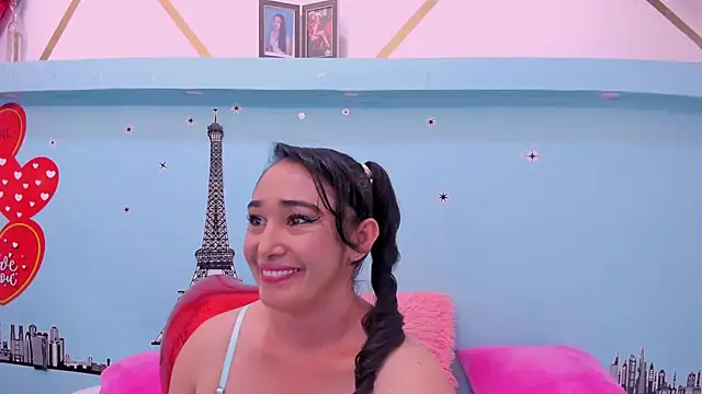 charlotte-11 online show from 19, 2, 2025