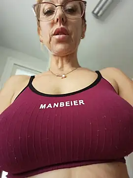 blondyruby online show from 15, 5, 2026