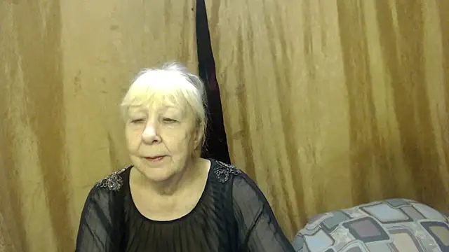 Snapshot of _Estelitta_5 chatting on 20, 12, 2024 Estelitta 5 online show from 20, 12, 2024