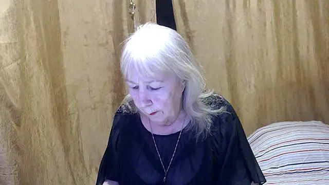 Snapshot of _Estelitta_5 chatting on 22, 2, 2025 Estelitta 5 online show from 22, 2, 2025